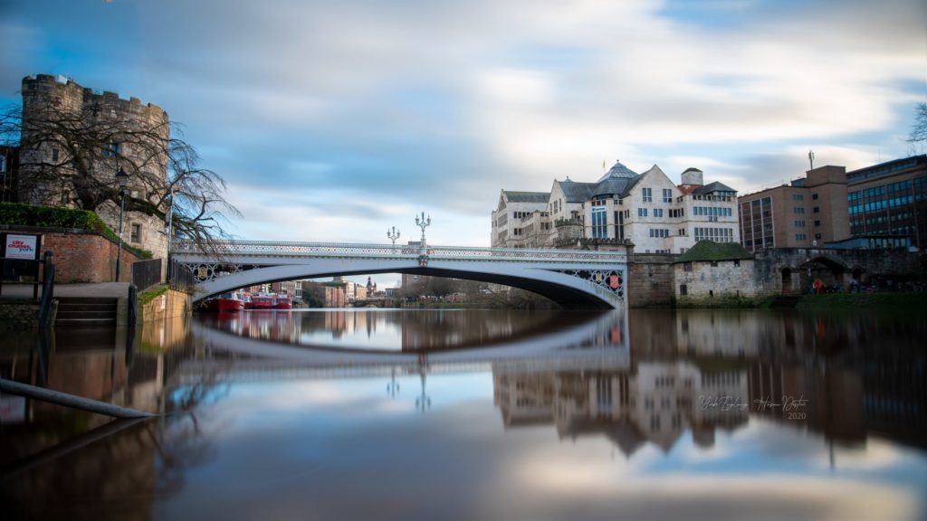 York River Side/ The Uk